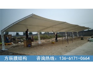 陕西省华阴市罗敷镇正元秦电环保办公楼后膜结构停车棚